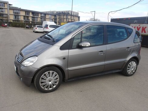 Mercedes-Benz Třídy A Hatchback 1,6 l 75 kw