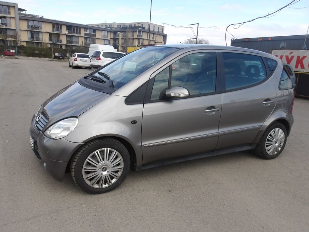 Mercedes-Benz Třídy A Hatchback 1,6 l 75 kw