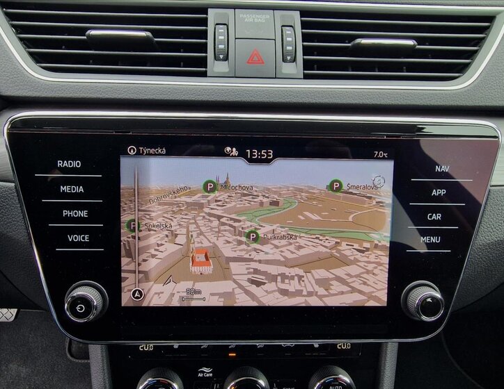 Škoda Superb Kombi 1,5 l 110 kw