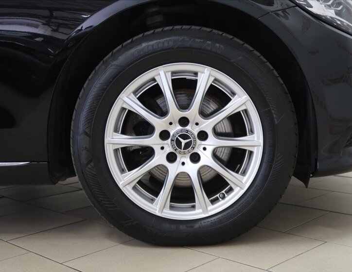 Mercedes-Benz Třídy C Kombi 1,6 l 118 kw