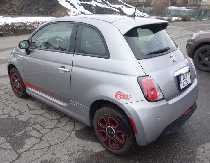 Fiat 500e 7