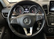 Mercedes-Benz GLS 10