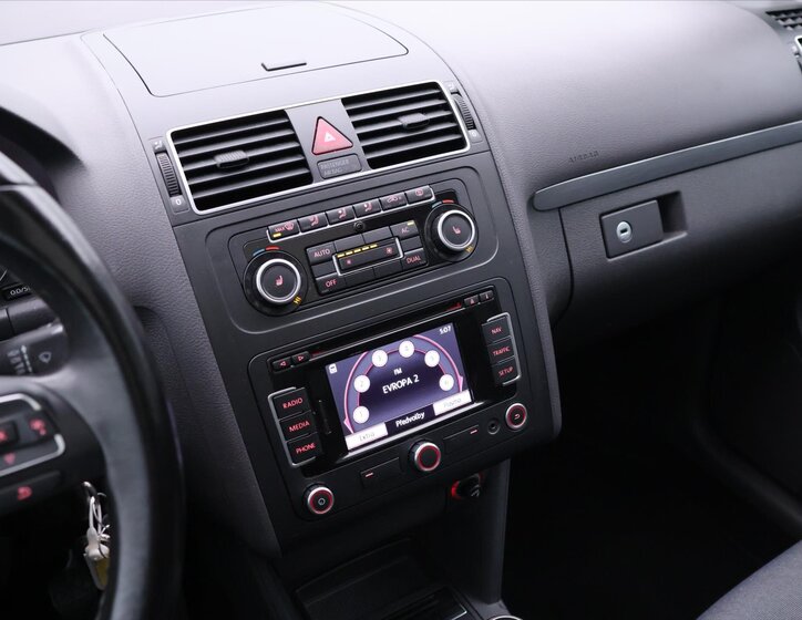 Volkswagen Touran MPV 1,4 l 103 kw