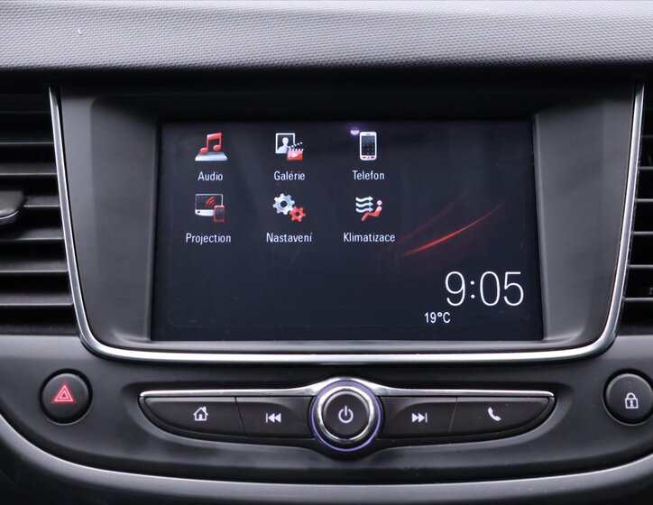 Opel Crossland SUV 1,2 l 81 kw