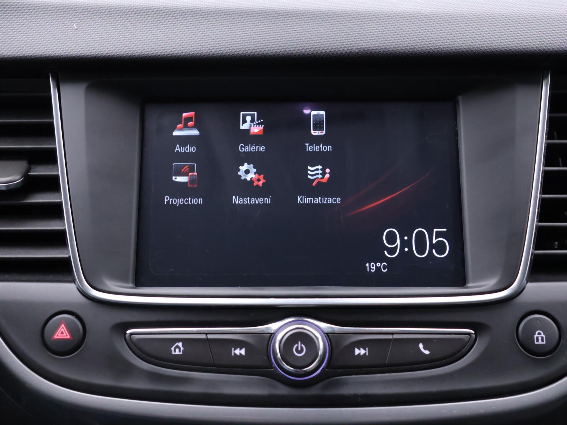 Opel Crossland SUV 1,2 l 81 kw