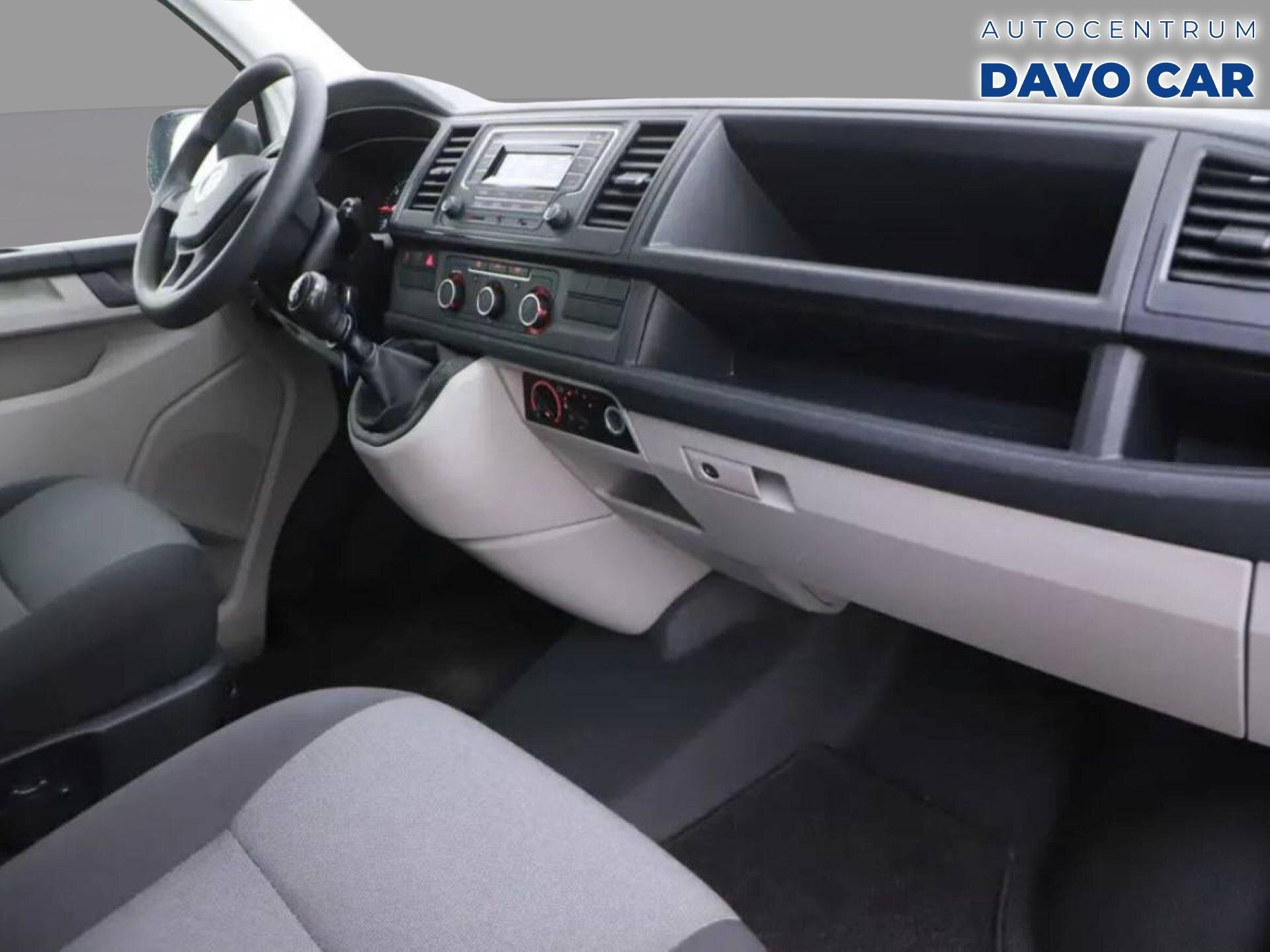 Volkswagen Transporter Kombi 2,0 l 62 kw