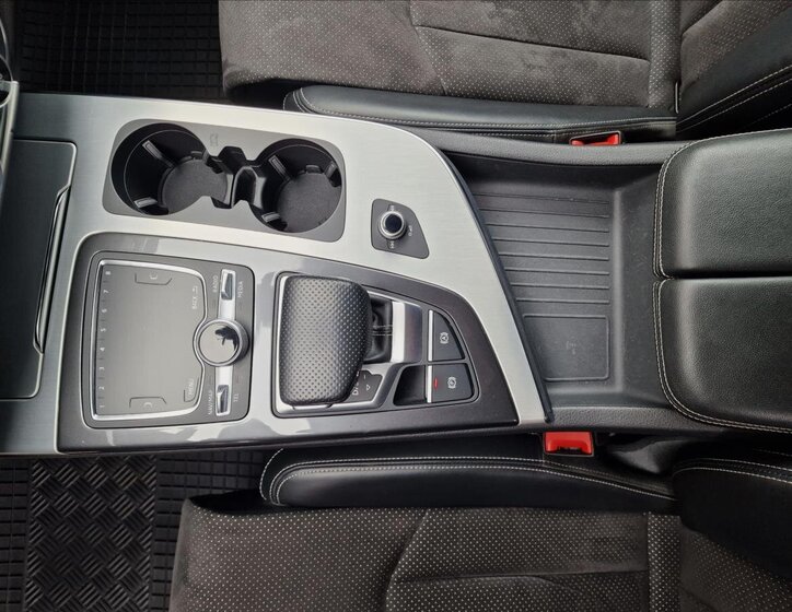 Audi Q7 SUV / Terénní 3,0 l 210 kw