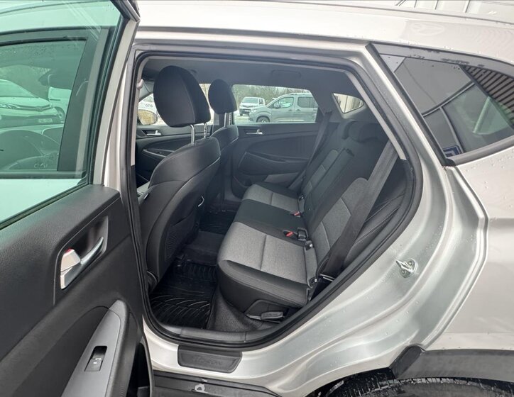 Hyundai Tucson SUV 1,6 l 97 kw