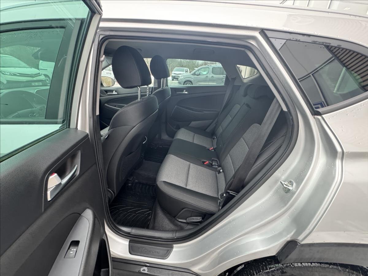 Hyundai Tucson SUV 1,6 l 97 kw