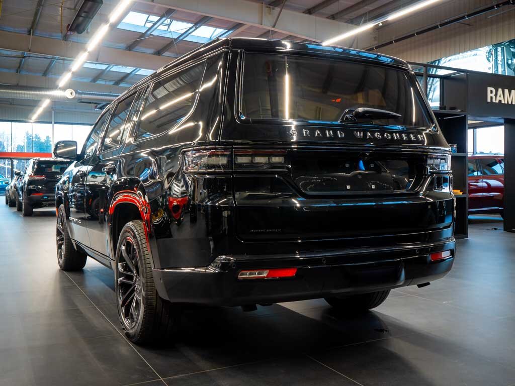 Jeep Grand Wagoneer SUV / Terénní 6,4 l 351 kw