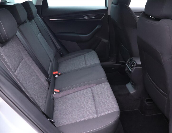 Škoda Karoq SUV 1,5 l 110 kw