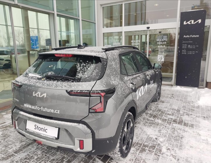 KIA Stonic CUV / Crossover 0,0 74 kw