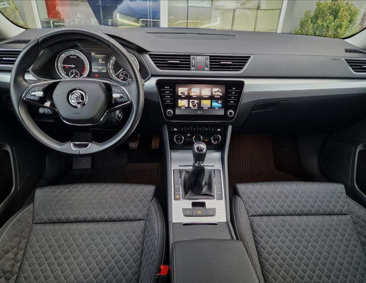 Škoda Superb Kombi 2,0 l 110 kw