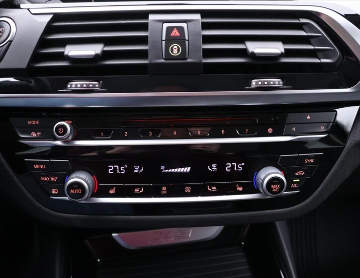 BMW X3 SUV / Terénní 2,0 l 140 kw