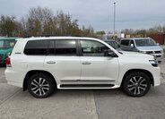 Toyota Land Cruiser SUV / Terénní 4,5 l 186 kw