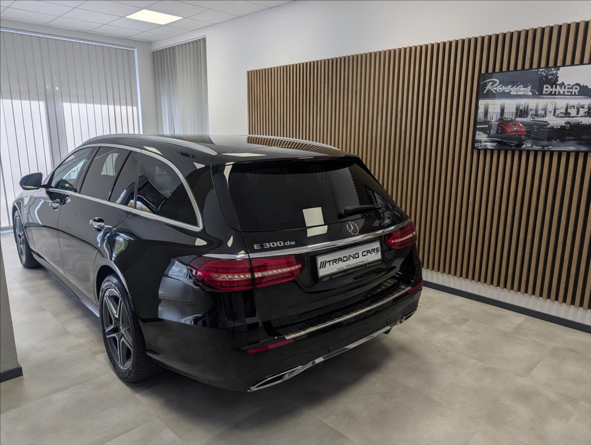 Mercedes-Benz Třídy E Kombi 2,0 l 143 kw