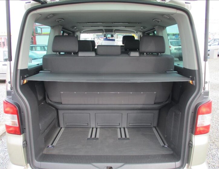 Volkswagen Multivan VAN / Minibus 2,5 l 96 kw