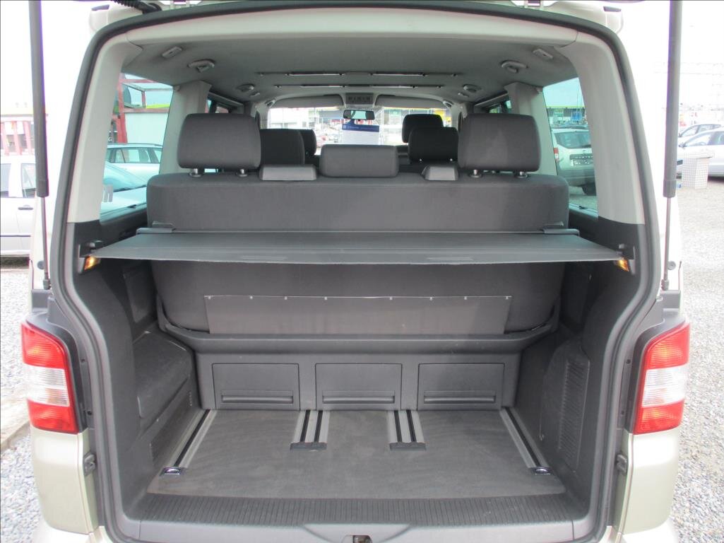 Volkswagen Multivan VAN / Minibus 2,5 l 96 kw