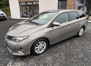 Toyota Auris Kombi 2,0 l 91 kw