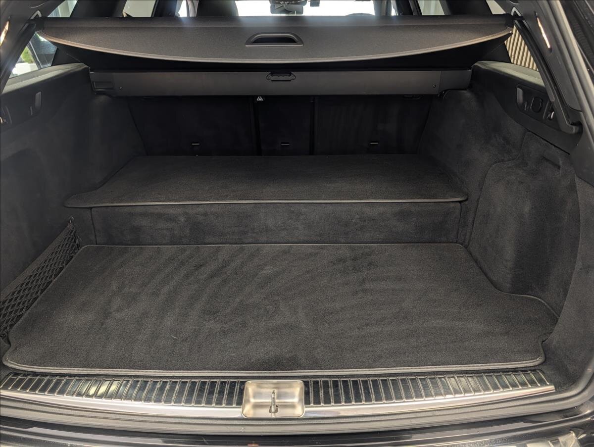 Mercedes-Benz Třídy E Kombi 2,0 l 143 kw