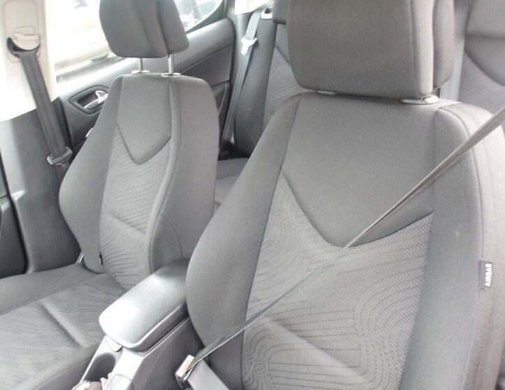 Peugeot 308 Hatchback 1,4 l 70 kw