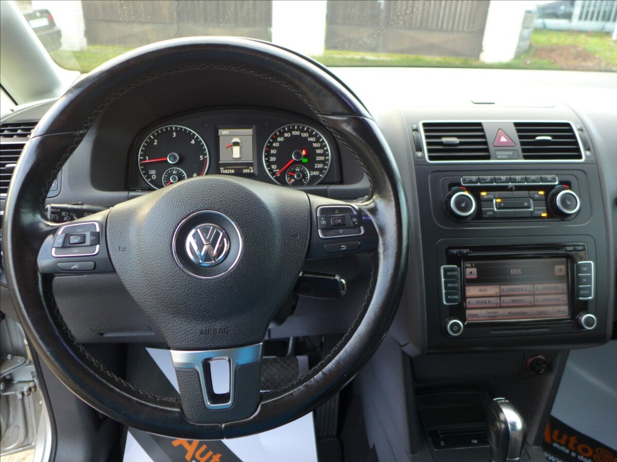 Volkswagen Touran Kombi 1,6 l 77 kw