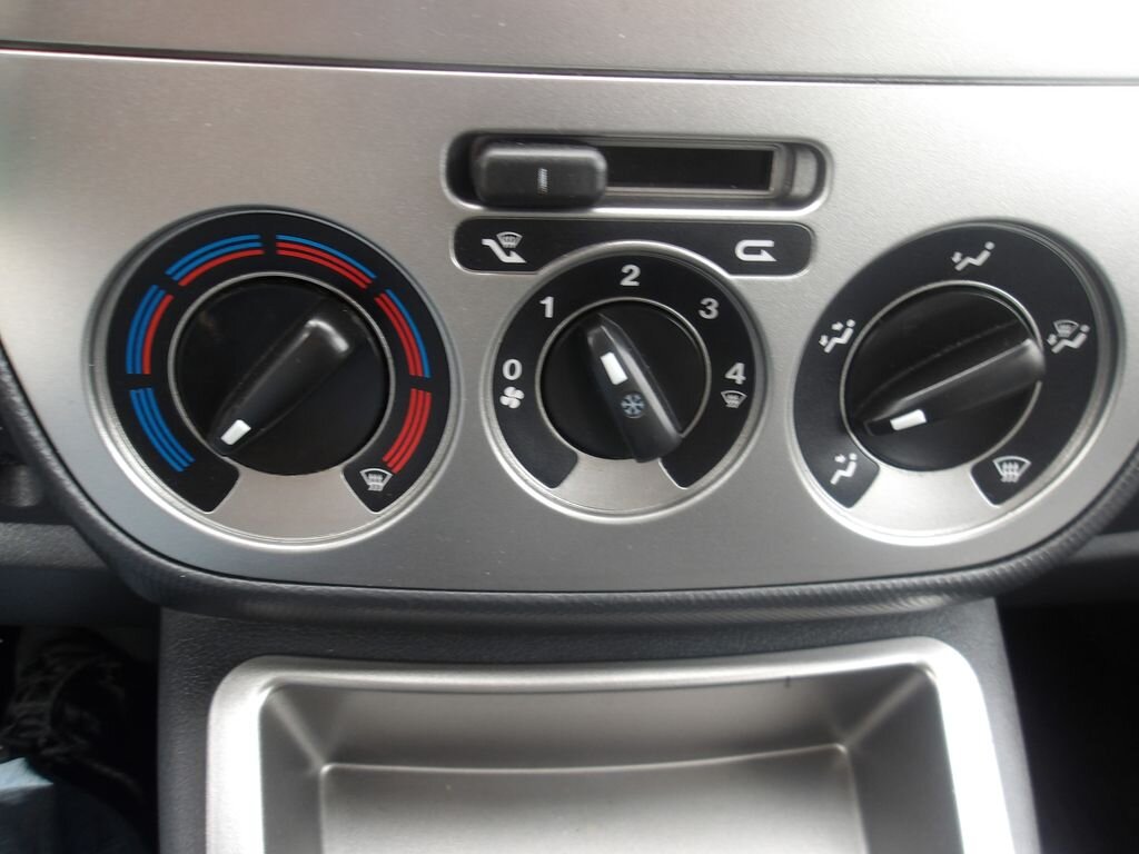 Peugeot Bipper Tepee Hatchback 1,4 l 54 kw