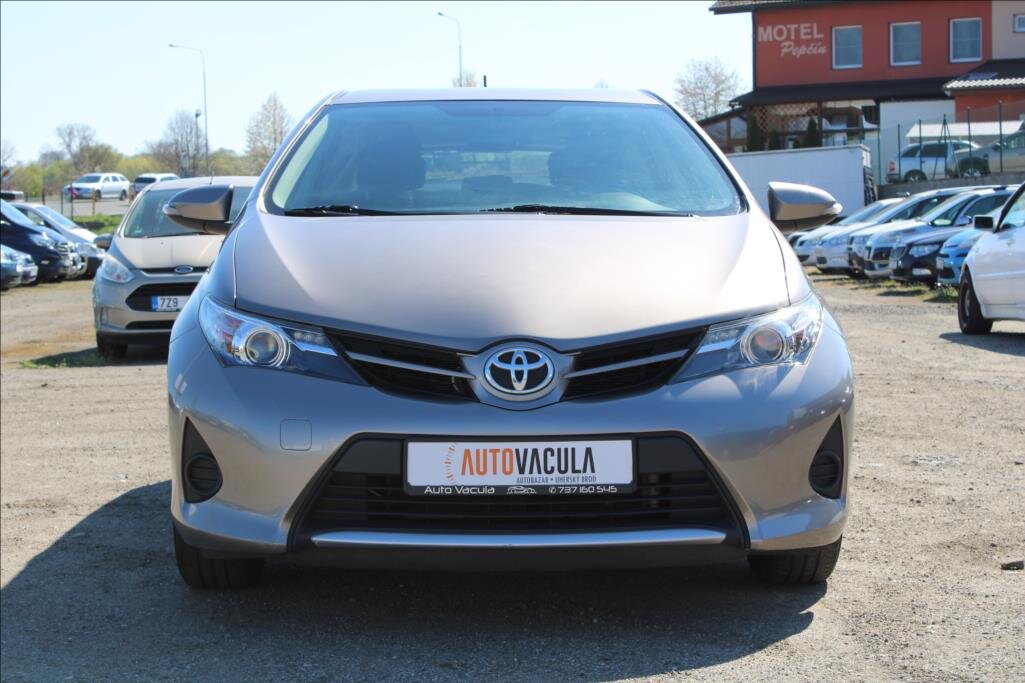 Toyota Auris Hatchback 1,3 l 73 kw