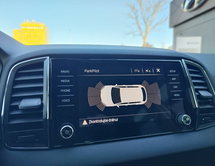 Škoda Karoq SUV 1,5 l 110 kw