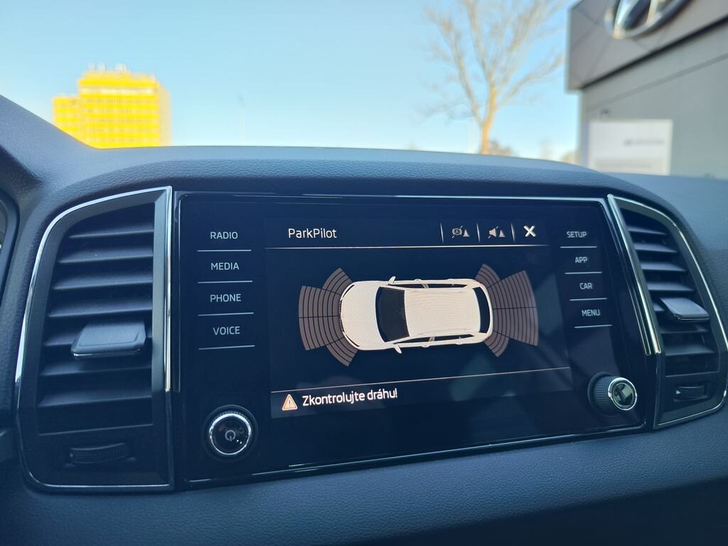 Škoda Karoq SUV 1,5 l 110 kw