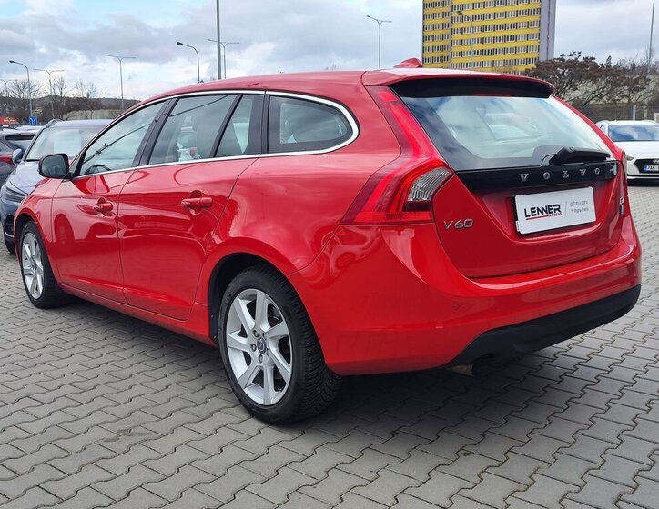Volvo V60 Kombi 2,0 l 120 kw