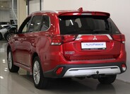 Mitsubishi Outlander 3