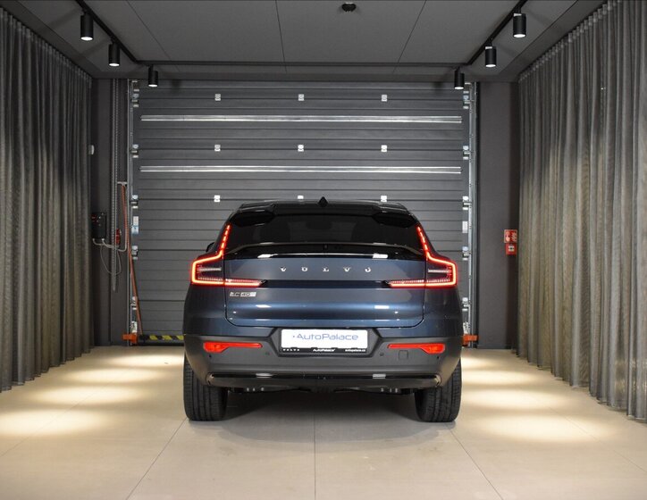 Volvo EC40 SUV 0,0 185 kw