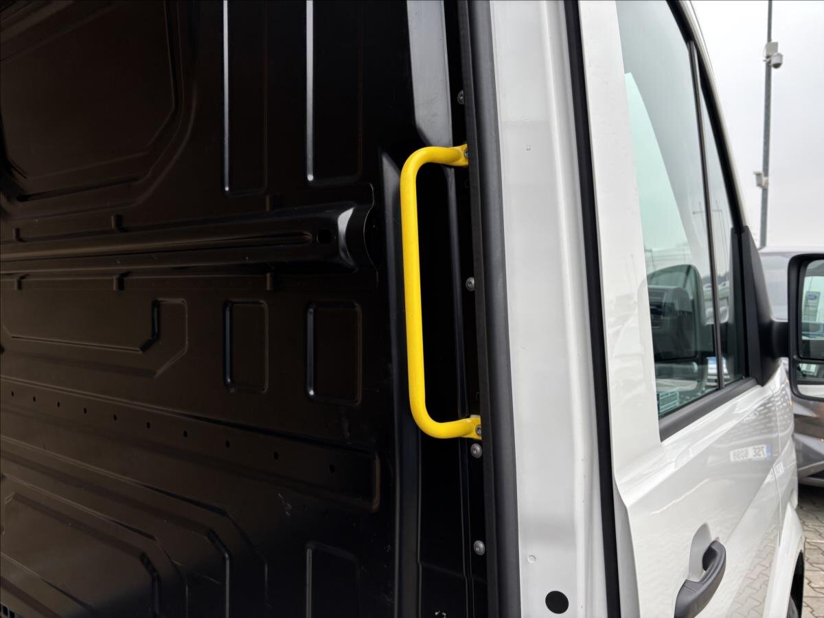 Volkswagen Crafter Skříň 2,0 l 103 kw