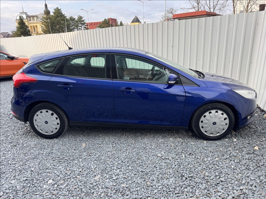 Ford Focus Hatchback 1,5 l 77 kw
