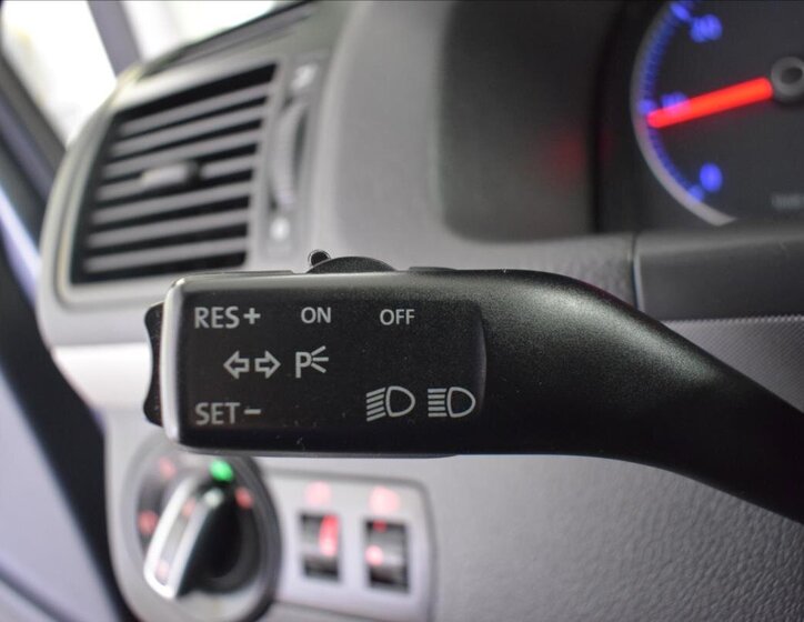 Volkswagen Touran MPV 2,0 l 103 kw