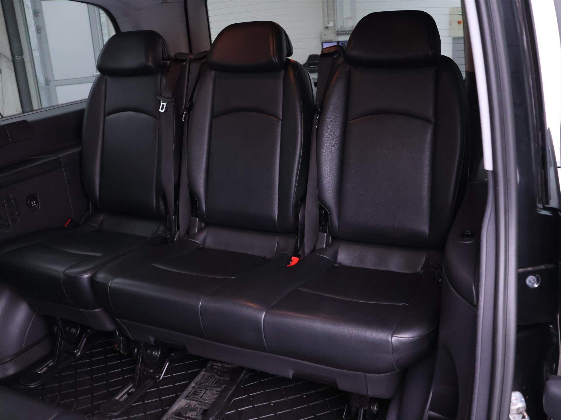 Mercedes-Benz Vito VAN / Minibus 2,1 l 100 kw