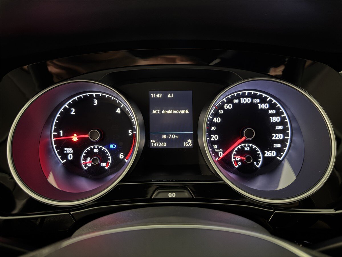 Volkswagen Touran MPV 2,0 l 110 kw