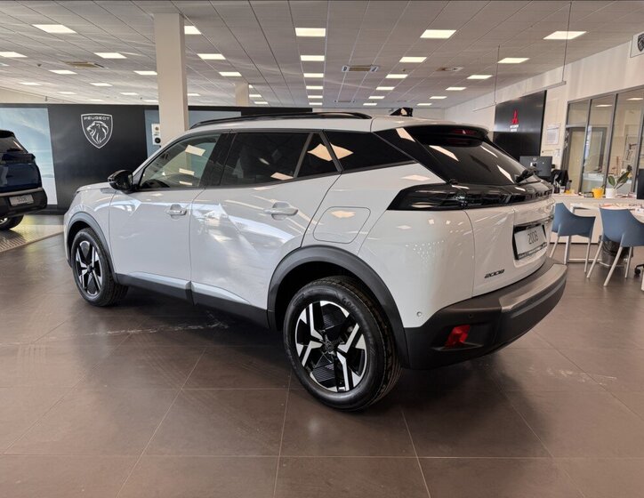 Peugeot 2008 Hatchback 1,2 l 74 kw