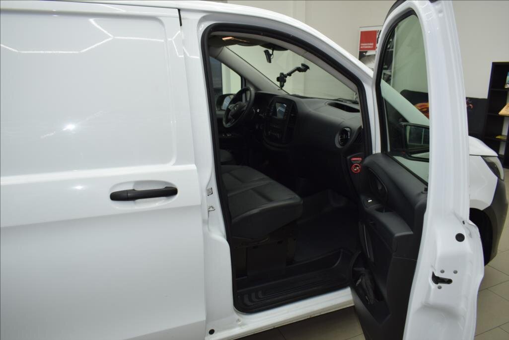 Mercedes-Benz Vito Skříň 2,0 l 120 kw