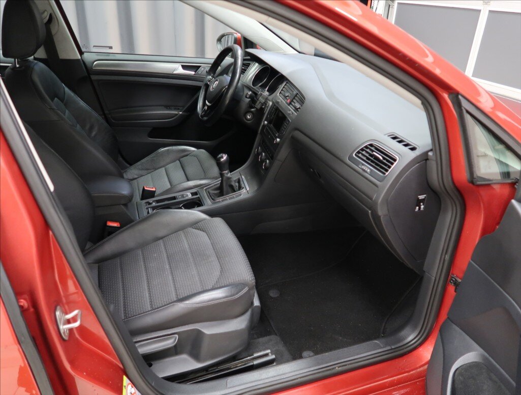 Volkswagen Golf Hatchback 1,2 l 63 kw