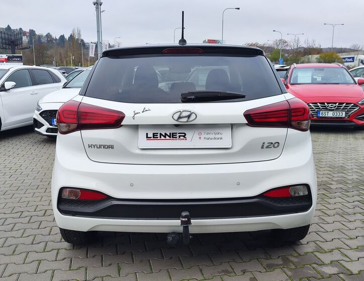 Hyundai i20 6