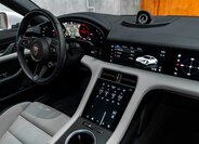 Porsche Taycan 21