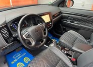 Mitsubishi Outlander 7