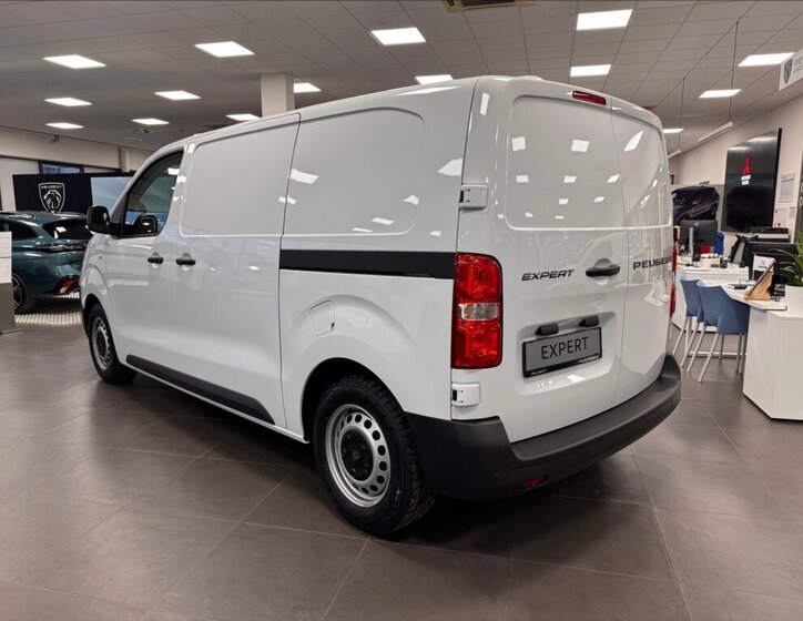 Peugeot Expert Skříň 2,2 l 110 kw