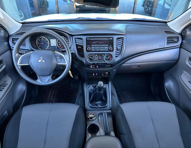 Mitsubishi L200 Pick-up 2,4 l 113 kw