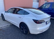 Tesla Model 3 Sedan 0,0 208 kw