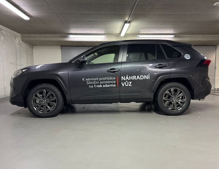 Toyota RAV4 SUV 2,5 l 163 kw