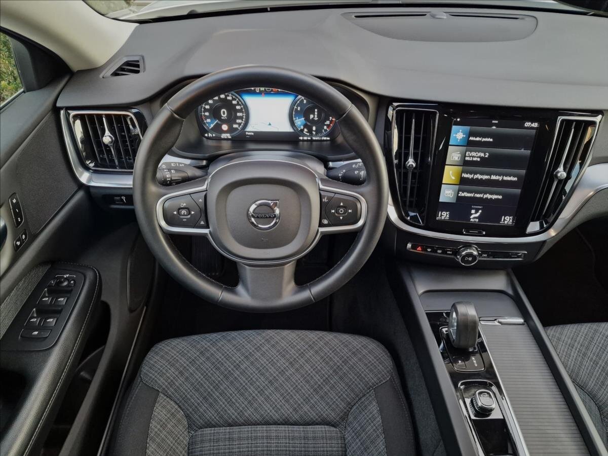 Volvo V60 Kombi 2,0 l 145 kw