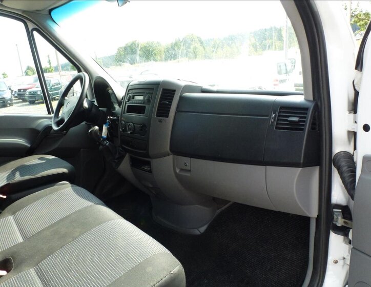 Mercedes-Benz Sprinter 25